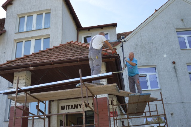 SP Sokołowiec - Rynna zamontowana…