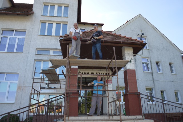 SP Sokołowiec - Rynna zamontowana…