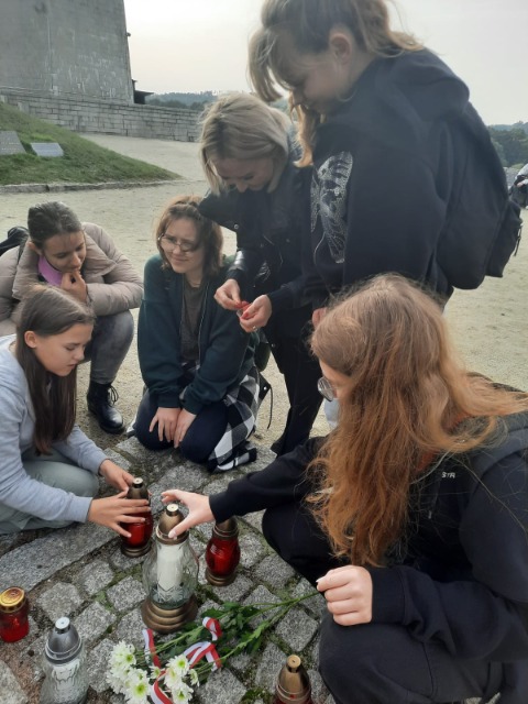 SP Sokołowiec - LEKCJA HISTORII…