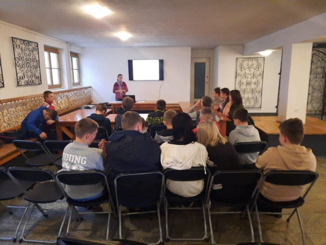 SP Sokołowiec - LEKCJA HISTORII…