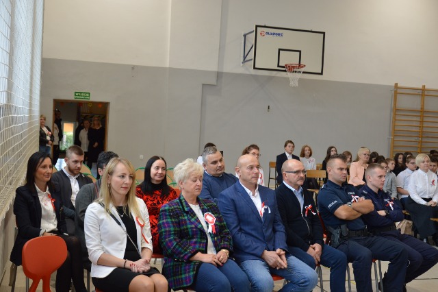 SP Sokołowiec - Uroczysta Akademia z okazji Odzyskania Niepodległości przez Polskę