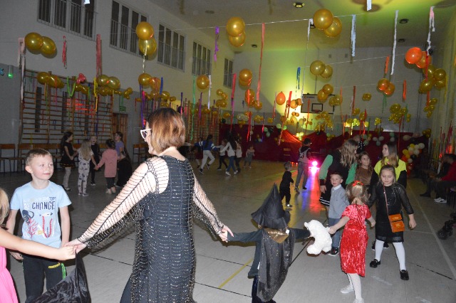 SP Sokołowiec - ZABAWA ANDRZEJKOWA...