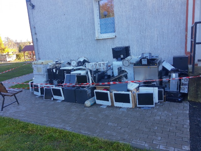 SP Sokołowiec - „Wszystkie dzieci zbierają elektrośmieci”…