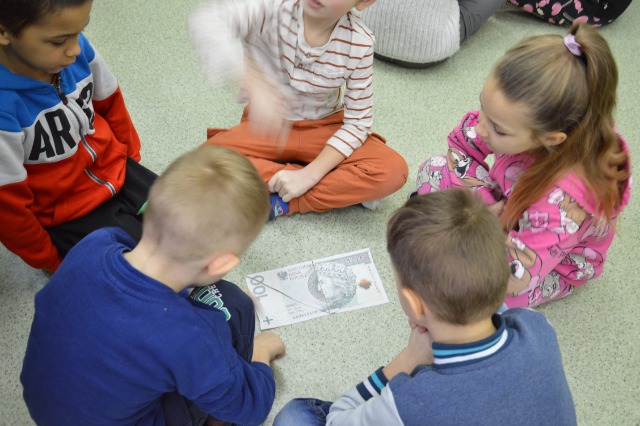 SP Sokołowiec - POZNAJEMY BANK CENTRALNY – warsztat uczniowski…