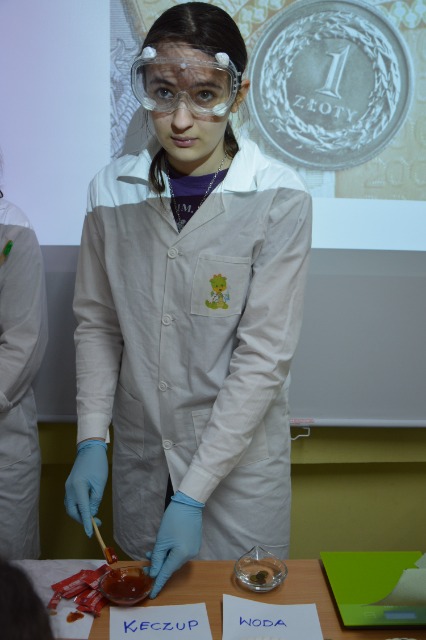 SP Sokołowiec - O pieniądzach inaczej – lekcja chemii…