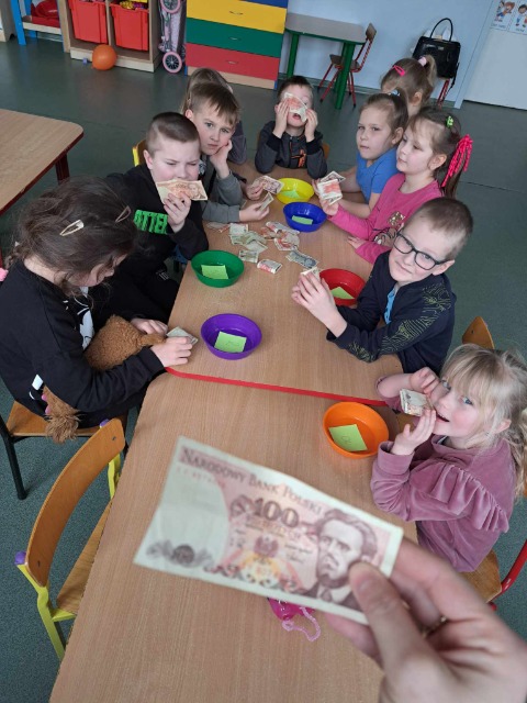 SP Sokołowiec - Najmłodsi szkolni ekonomiści…..