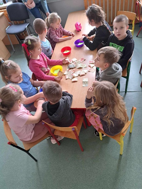 SP Sokołowiec - Najmłodsi szkolni ekonomiści…..