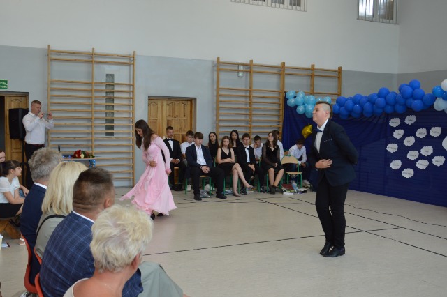 SP Sokołowiec - Uroczysta gala z okazji zakończenia roku szkolnego