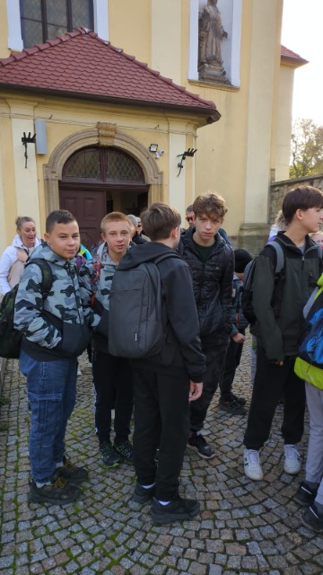 SP Sokołowiec - Dnia 18 października uczniowie naszej szkoły uczestniczyli w Rajdzie Jadwiżańskim.