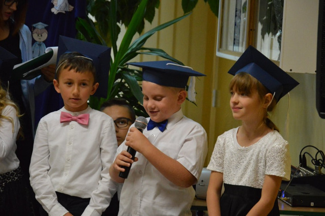 SP Sokołowiec - „JUŻ WYRUSZAMY DO PIERWSZEJ KLASY  ZOSTAŁY W TYLE PRZEDSZKOLNE CZASY” 