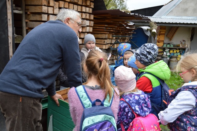 SP Sokołowiec - PIERWSZAKI Z WIZYTĄ W PASIECE