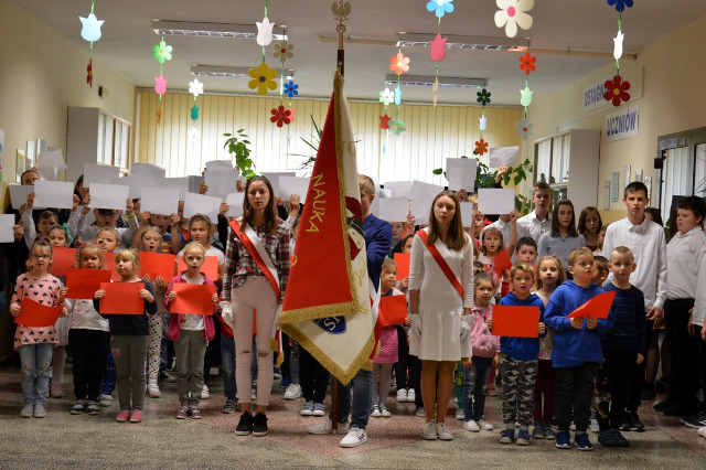 SP Sokołowiec - SZKOŁA DO HYMNU