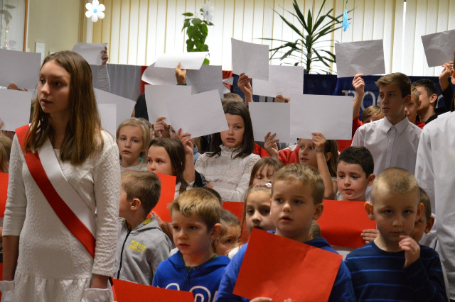 SP Sokołowiec - SZKOŁA DO HYMNU