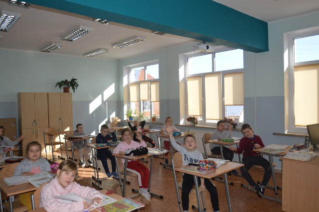 SP Sokołowiec - Odnowione sale czekają …………