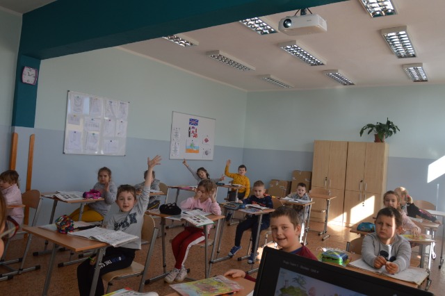 SP Sokołowiec - Odnowione sale czekają …………