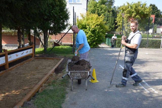 SP Sokołowiec - W naszym magicznym ogrodzie….
