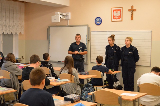 SP Sokołowiec - POLICJA w szkole …