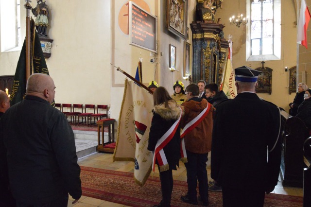 SP Sokołowiec - Dzisiaj obchodzimy Narodowe Święto Niepodległości. Warto ten czas spędzić w duchu patriotyzmu.