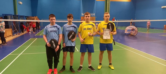 SP Sokołowiec - Szkoła Podstawowa im. Jadwigi Śląskiej w Sokołowcu w Finale Wojewódzkim w Badmintonie