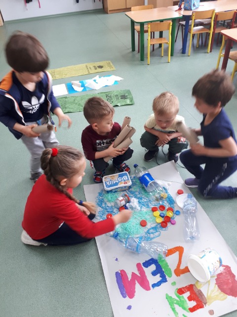 SP Sokołowiec - Światowy Dzień Ziemi w Punkcie Przedszkolnym w Sokołowcu