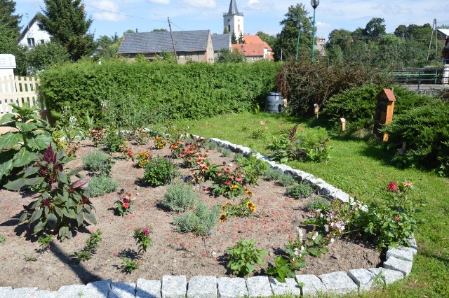 SP Sokołowiec - W naszym „magicznym ogrodzie” dzieje się…..