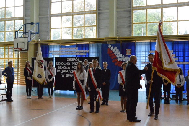 SP Sokołowiec - GRATULACJE dla Szkoły Podstawowej im. Janusza Korczaka w Świerzawie