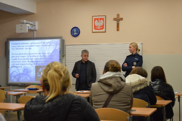 SP Sokołowiec - Spotkanie profilaktyczne z Policjantem…..