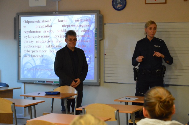SP Sokołowiec - Spotkanie profilaktyczne z Policjantem…..