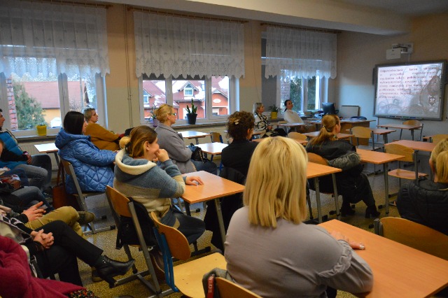 SP Sokołowiec - Spotkanie profilaktyczne z Policjantem…..