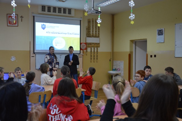 SP Sokołowiec - POZNAJEMY BANK CENTRALNY – warsztat uczniowski…