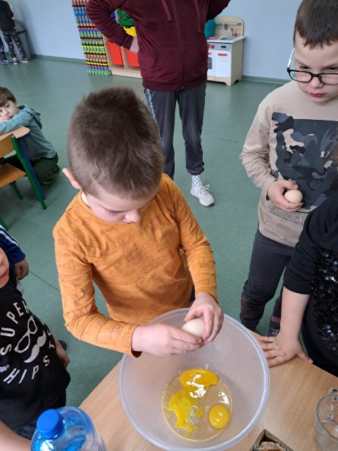 SP Sokołowiec - DZIEŃ GOFRA w przedszkolu.