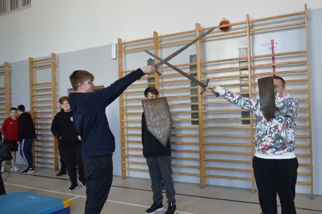 SP Sokołowiec - „I ty możesz zostać rycerzem” – żywa lekcja historii..