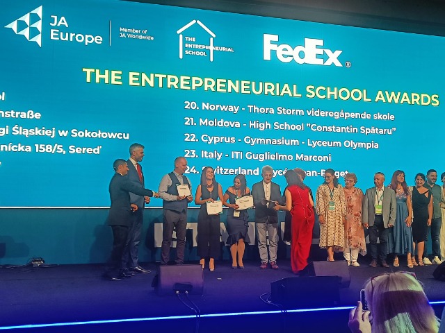 SP Sokołowiec - Nagroda The Entrepreneurial School Awards dla Szkoły Podstawowej im. Jadwigi Śląskiej w Sokołowcu