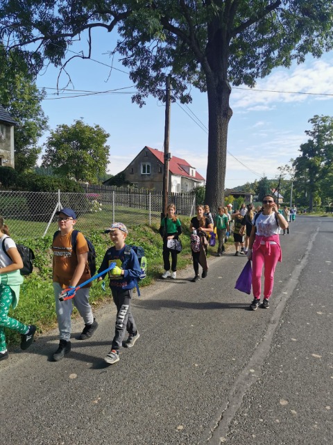 SP Sokołowiec - SPRZĄTANIE ŚWIATA 2023 w Sokołowcu….